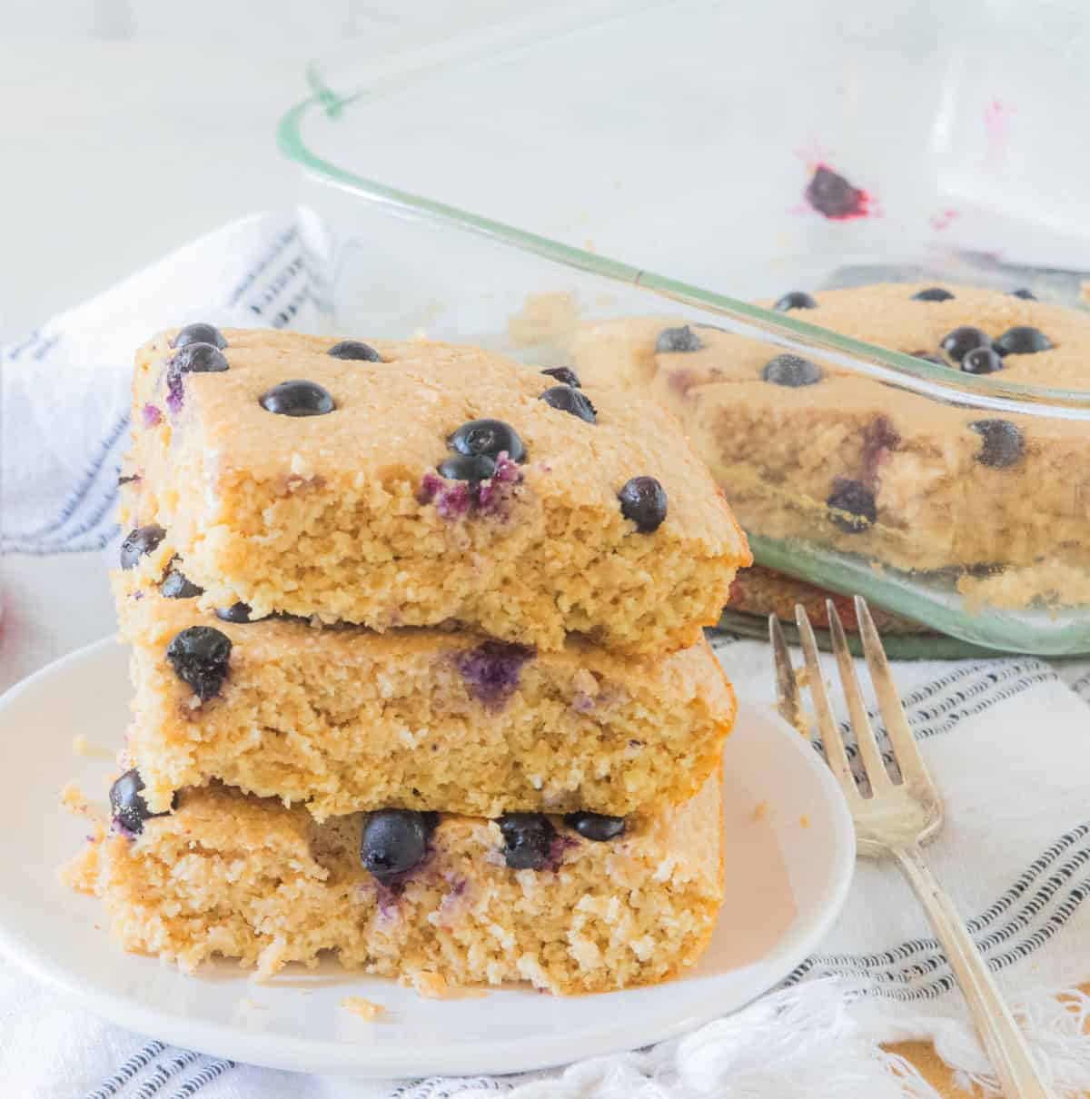 On the go breakfast ideas baked blueberry oatmeal