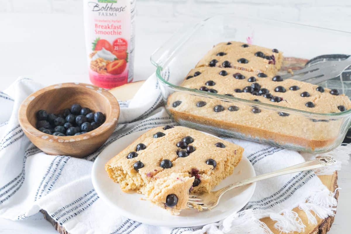 baked oatmeal with blueberries