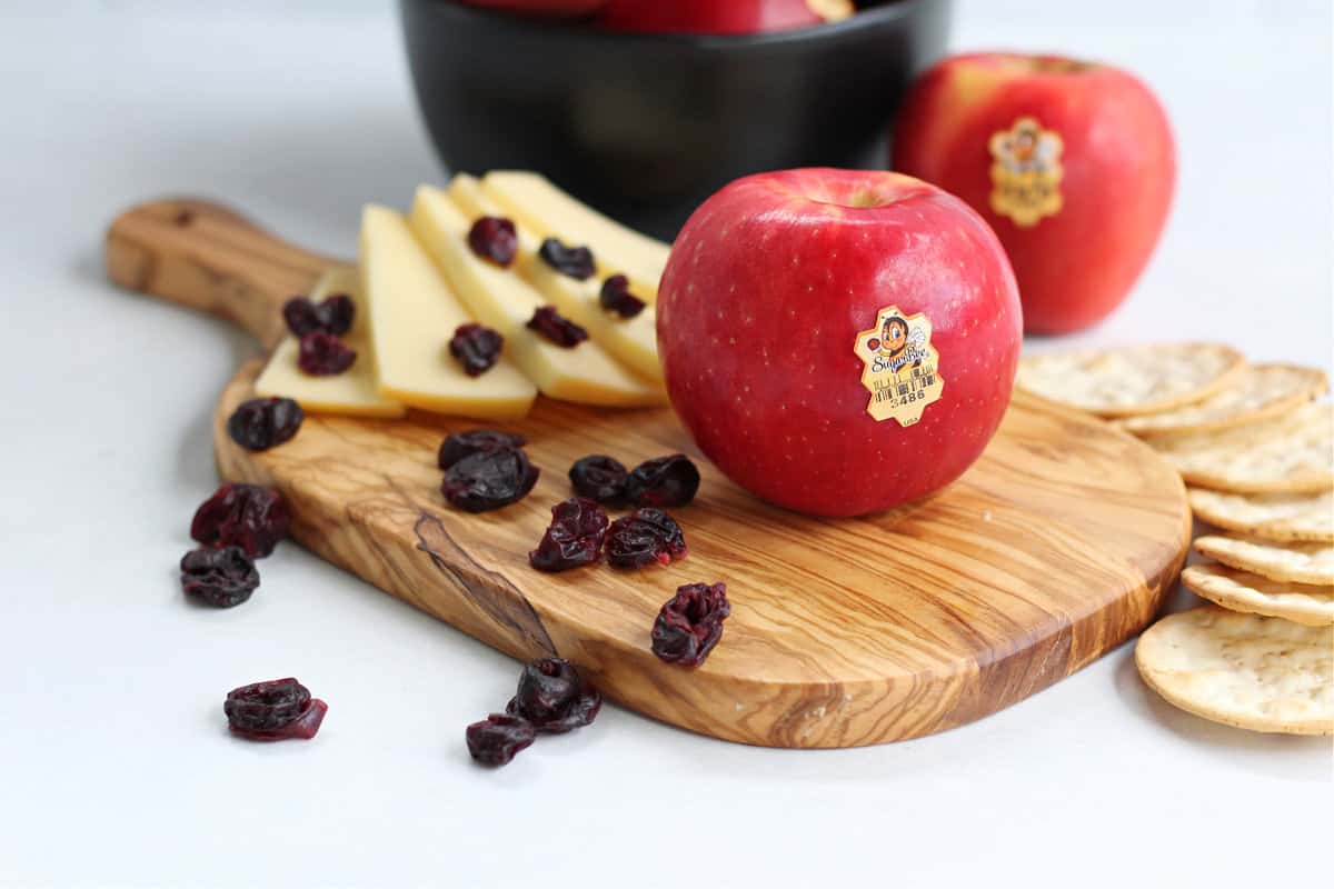 christmas charcuterie sugar bee