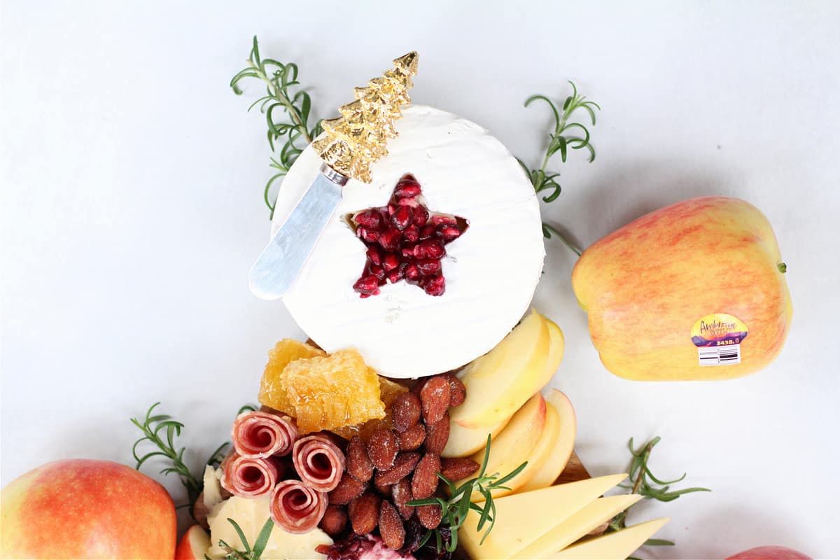 Easy Christmas Tree Charcuterie