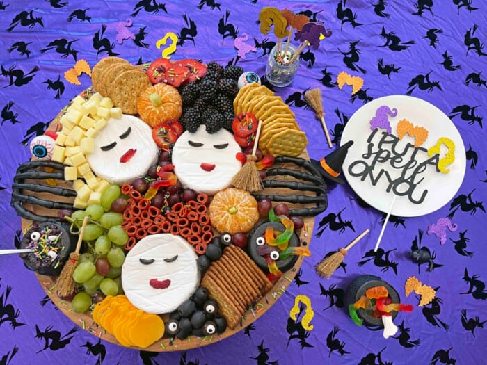 hocus pocus charcuterie board