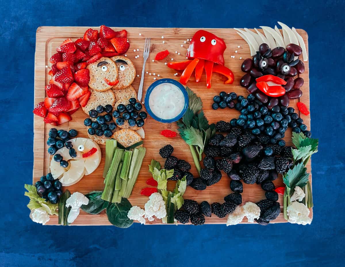 How To Make A Little Mermaid Charcuterie Board